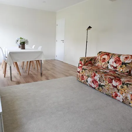 Nia Azorean Horta (Azores)